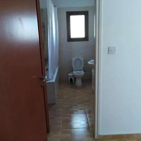 Lovely 7 Bedroom 4*