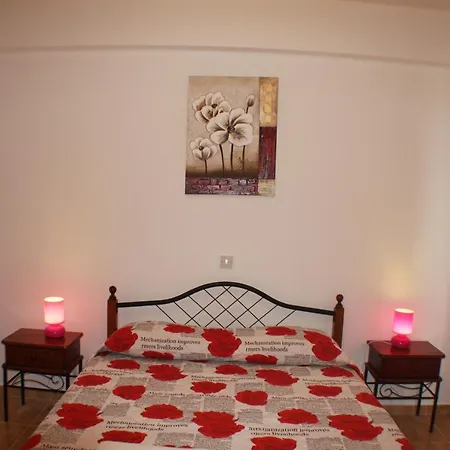 Lovely 7 Bedroom 4* 페이야